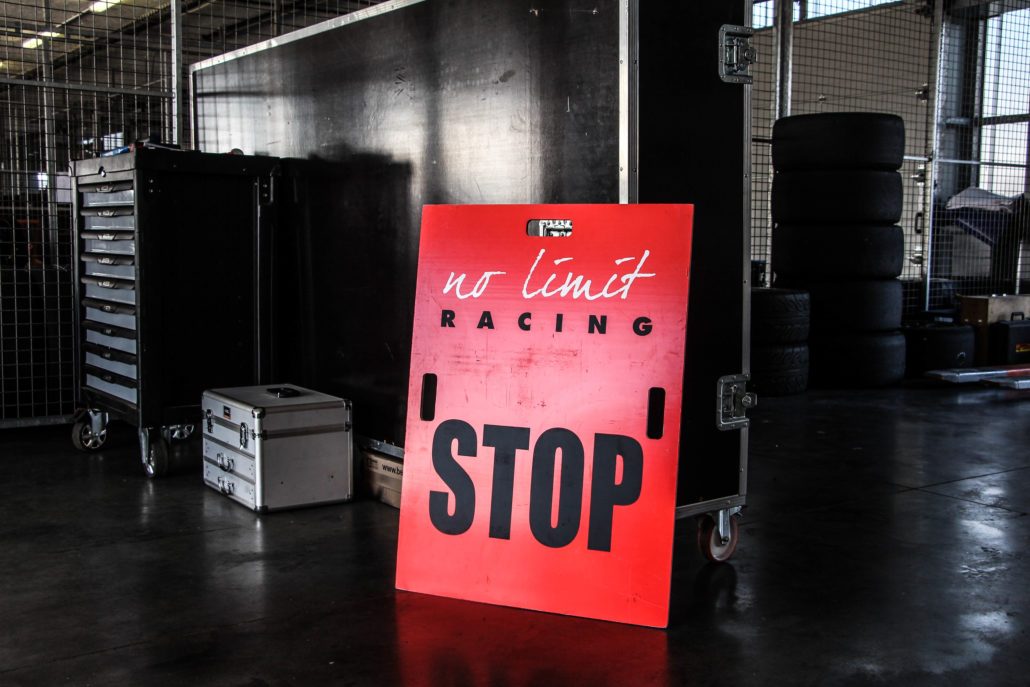 No limit racing team No Limit Racing